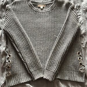 Gray sweater • Size S •